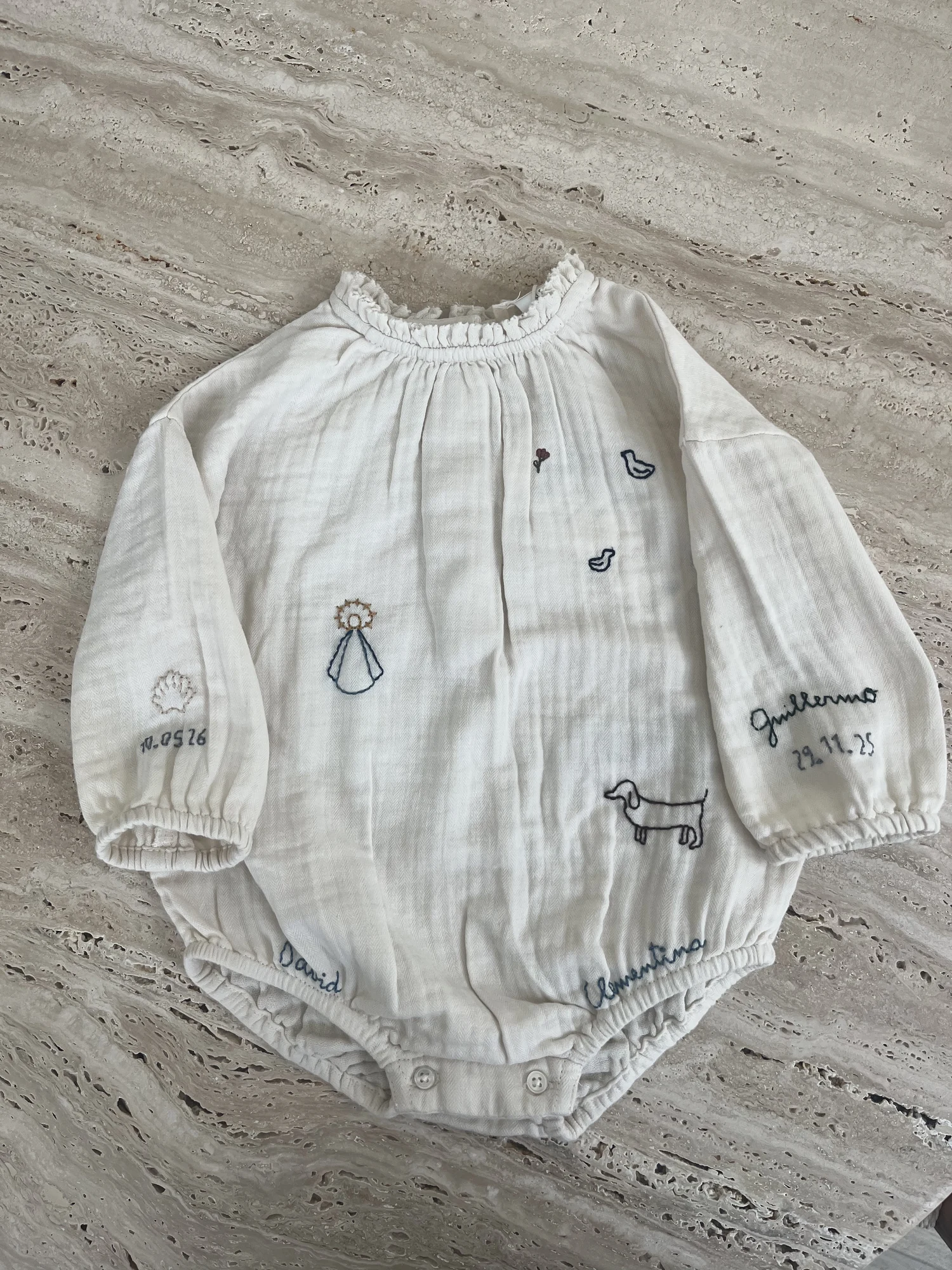 Pelele personalizado bordado — Gali Studio
